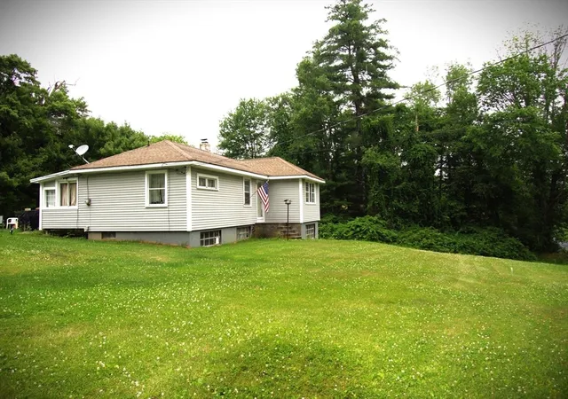 3rd image of 78 Blackmer Rd, Southbridge, MA 01550 | MLS# 73543635