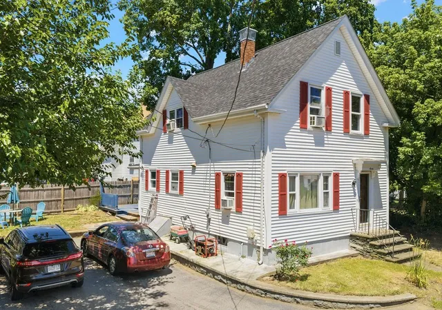 1st image of 7 Woodwards Ln, Taunton, MA 02780 | MLS# 73556688