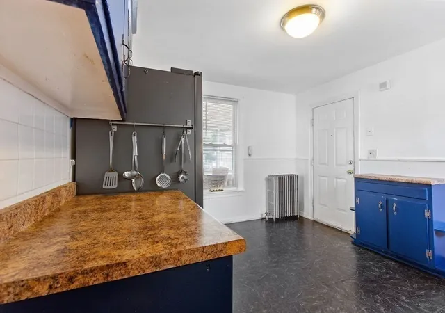 5th image of 616 Centre, Brockton, MA 02302 | MLS# 73553898