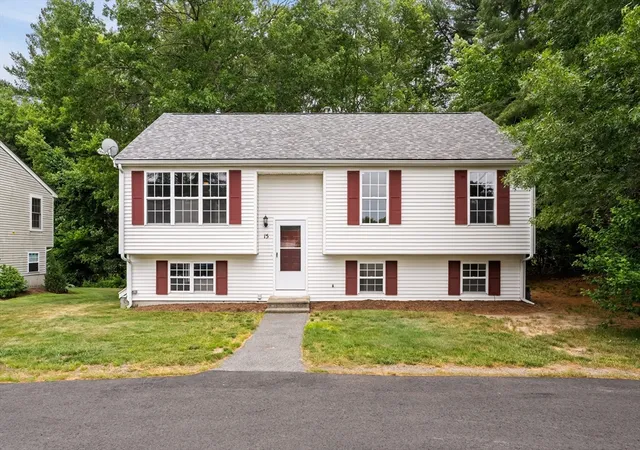 2nd image of 1020 Somerset Avenue #15, Dighton, MA 02764 | MLS# 73539897