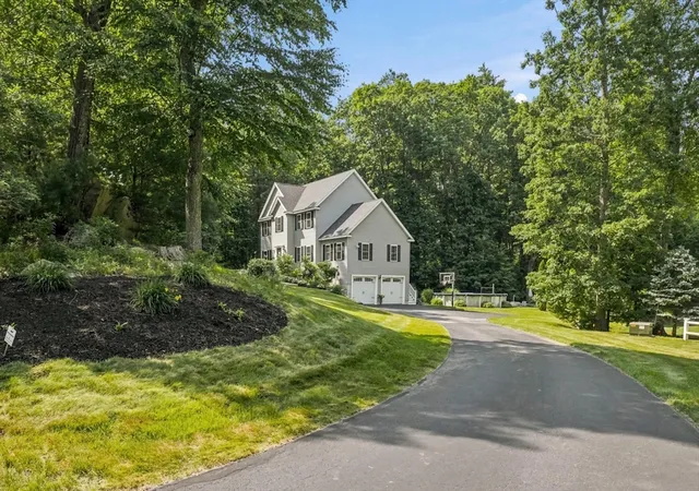 2nd image of 113 Thurlow St, Georgetown, MA 01833 | MLS# 73546324