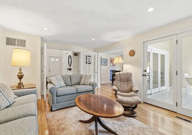 Homes for sale in North Reading, MA | 5 Niblick Way #5, North Reading, MA 01864 | MLS# 73510188