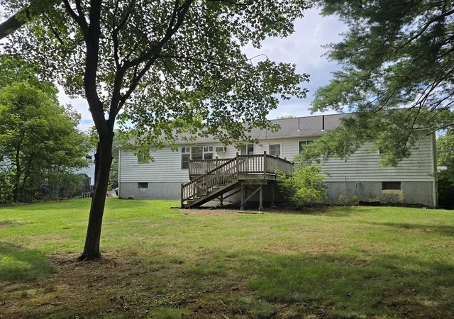 2nd image of 984 Pleasant St, Framingham, MA 01701 | MLS# 73563604
