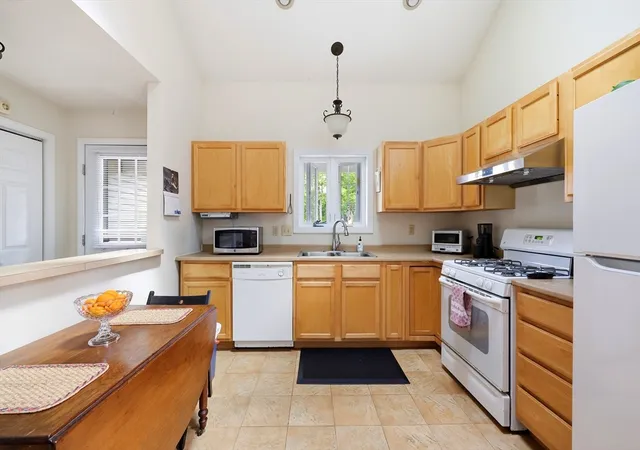 Photo 4 of Condo for sale at 85 N Main St #16, Belchertown, MA 01007 | MLS# 73539579 | Listing updated on 2026-09-15