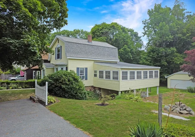 1st image of 250 Salem Street, Haverhill, MA 01835 | MLS# 73553615