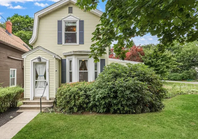 2nd image of 250 Salem Street, Haverhill, MA 01835 | MLS# 73553615