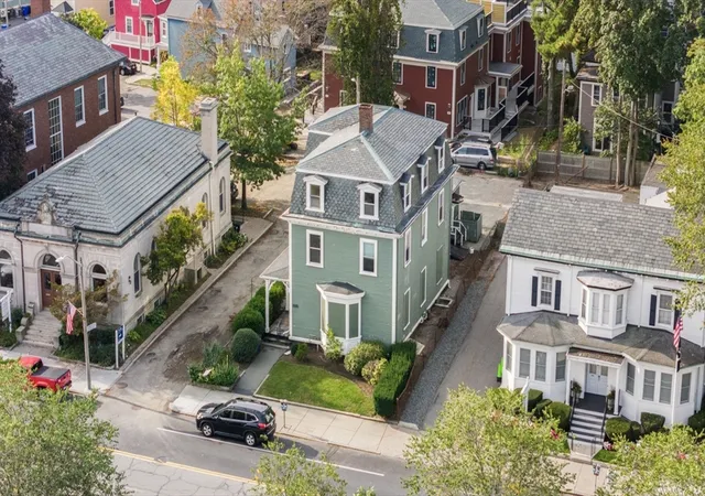 1st image of 370 Washington Street, Brookline, MA 02445 | MLS# 73553883