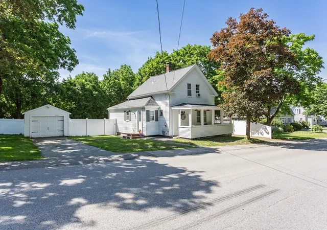 1st image of 89 West St, Middleboro, MA 02346 | MLS# 73539882