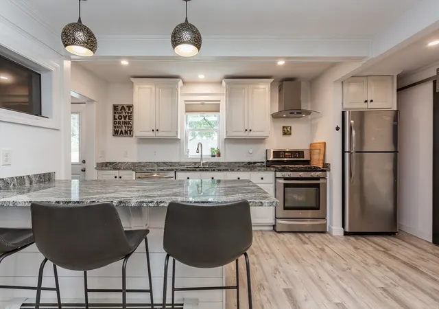 2nd image of 89 West St, Middleboro, MA 02346 | MLS# 73539882