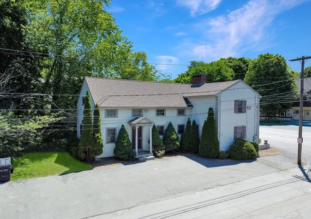 2nd image of 75 Essex St, Andover, MA 01810 | MLS# 73535146