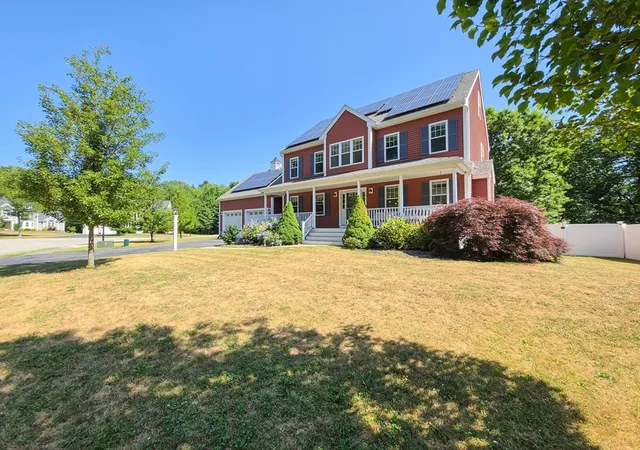 Homes for sale in Whitman, MA | 171 Captain Allen Way, Whitman, MA 02382 | MLS# 73546750