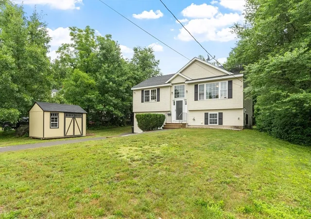 Homes for sale in Athol, MA | 629 Chestnut Hill Ave, Athol, MA 01331 | MLS# 73546979