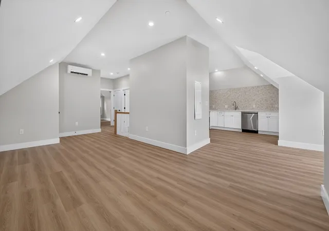 2nd image of 533 Washington Street #E, Boston, MA 02111 | MLS# 73559230