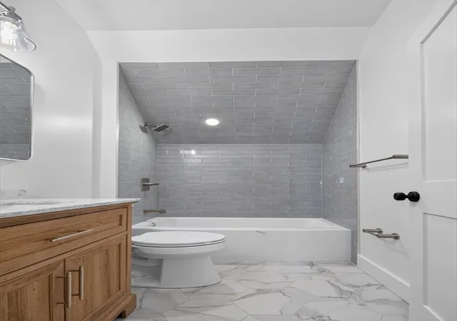 4th image of 533 Washington Street #E, Boston, MA 02111 | MLS# 73559230