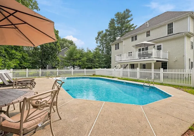 3rd image of 247 Webster Woods Ln, North Andover, MA 01845 | MLS# 73550036