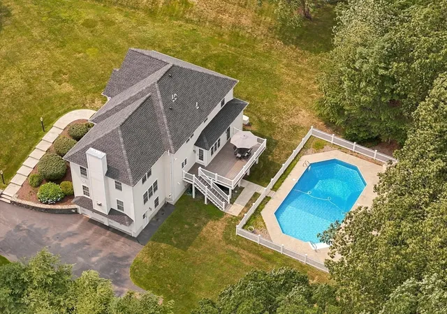 5th image of 247 Webster Woods Ln, North Andover, MA 01845 | MLS# 73550036