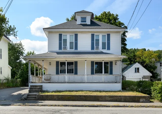 2nd image of 956 Main St, Clinton, MA 01510 | MLS# 73565363