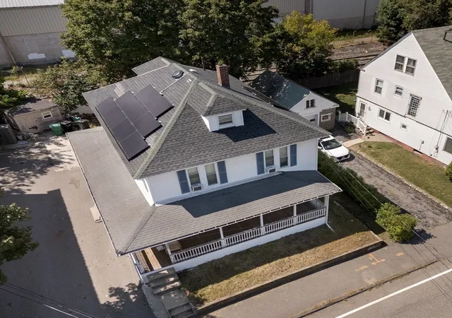 4th image of 956 Main St, Clinton, MA 01510 | MLS# 73565363