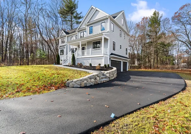 Photo 3 of Sale Pending at 450 Lake St, Haverhill, MA 01832 | MLS# 73456407 | Listing updated on 2026-02-04