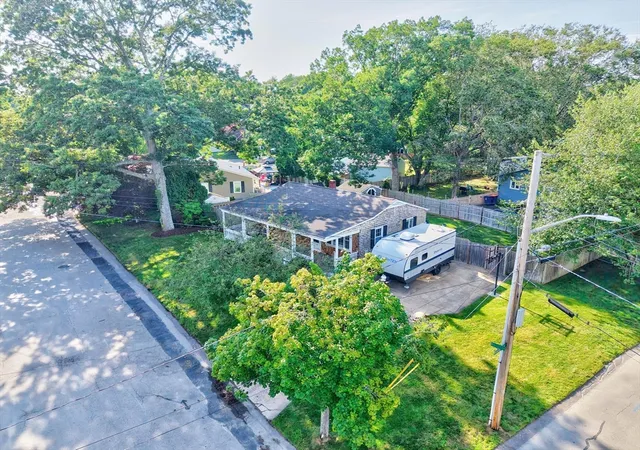 1st image of 403 Valley Rd, New Bedford, MA 02745 | MLS# 73548765