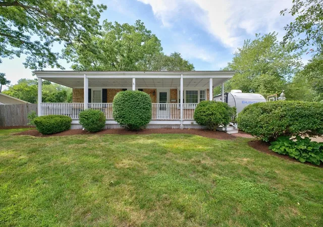 2nd image of 403 Valley Rd, New Bedford, MA 02745 | MLS# 73548765