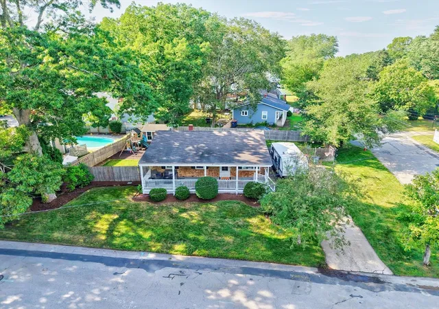 3rd image of 403 Valley Rd, New Bedford, MA 02745 | MLS# 73548765