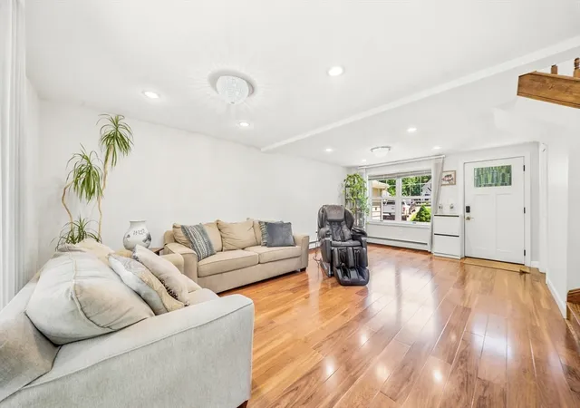 Photo 4 of Single family home for sale at 15 High Plain Sts, Sharon, MA 02067 | MLS# 73566467 | Listing updated on 2026-09-17