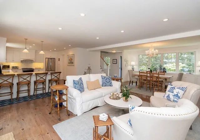 Photo 4 of Sale Pending at 25 Boylston Dr, Edgartown, MA 02539 | MLS# 72717842 | Listing updated on 2025-09-02