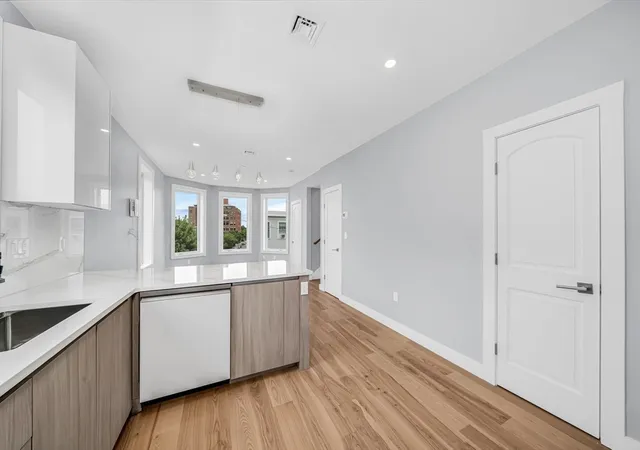 Photo 3 of Condo for sale at 181 Maverick, East Boston, MA 02128 | MLS# 73554407 | Listing updated on 2026-07-27