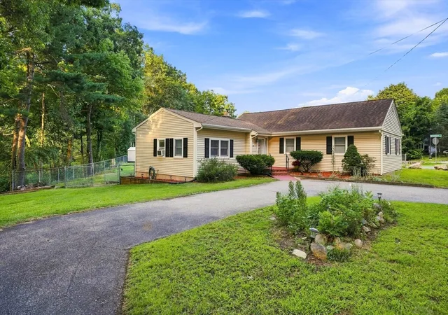Photo 3 of Sale Pending at 70 Muller Rd, Burlington, MA 01803 | MLS# 73567559 | Listing updated on 2026-09-15
