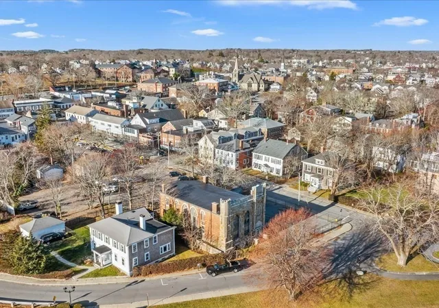 Photo 4 of House for sale at 8 Carver St, Plymouth, MA 02360 | MLS# 73402676 | Listing updated on 2026-01-11