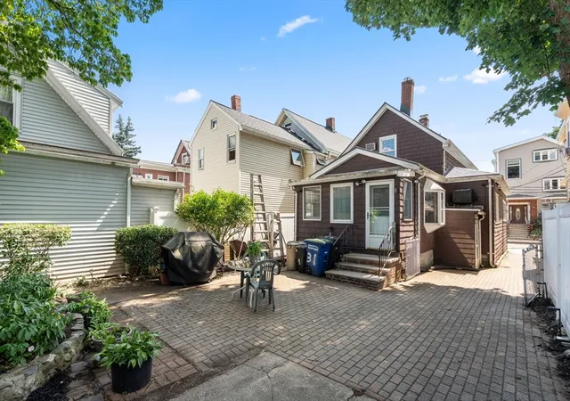 2nd image of 31 Everett Ave, Somerville, MA 02145 | MLS# 73564585