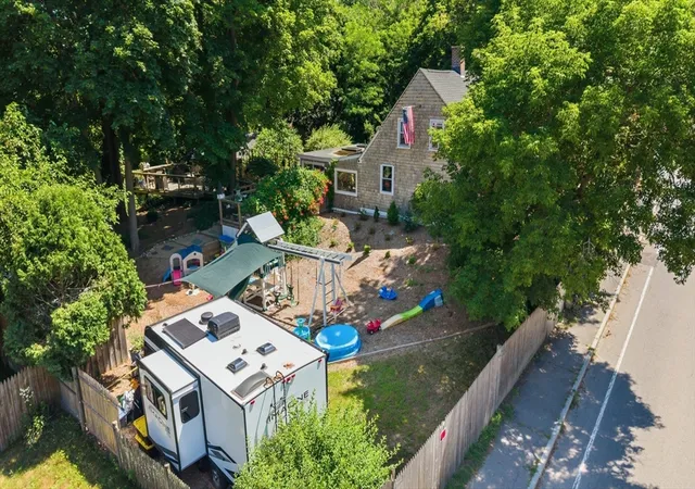 4th image of 53 Wareham St, Middleboro, MA 02346 | MLS# 73548524