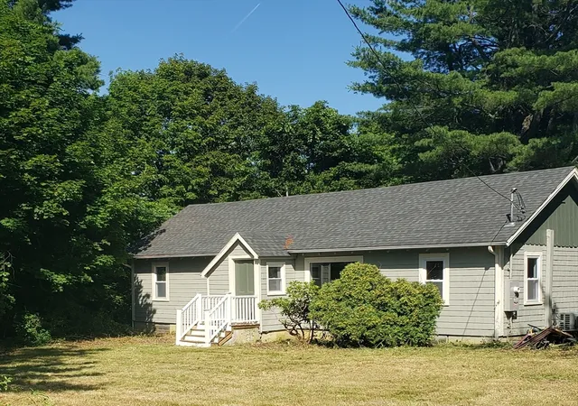 Homes for sale in Blandford, MA | 4 Russell Stage Rd, Blandford, MA 01008 | MLS# 73548576