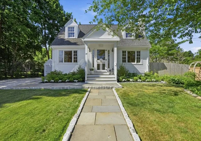 Homes for sale in Cohasset, MA | 77 Cushing Road, Cohasset, MA 02025 | MLS# 73538255