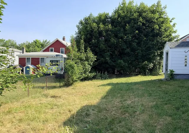29th image of 12 Miller St, Blackstone, MA 01504 | MLS# 73544478