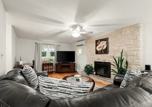 Photo 3 of Sale Pending at 44 Sable Rd, Salem, MA 01970 | MLS# 73561927 | Listing updated on 2026-08-26