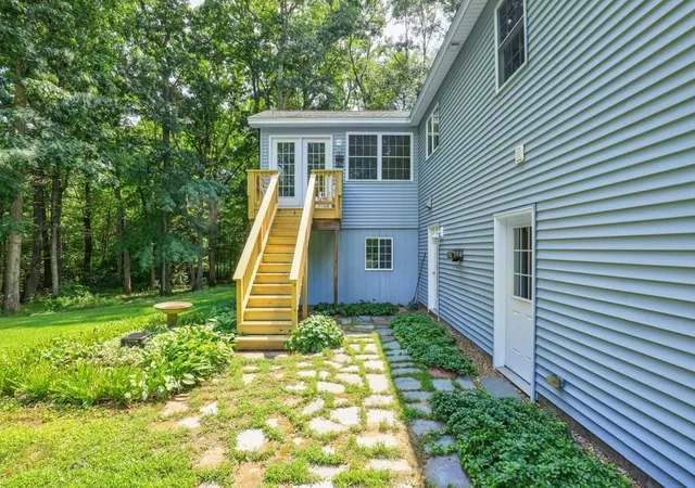 4th image of 23 Sherwood Dr, Spencer, MA 01562 | MLS# 73561629