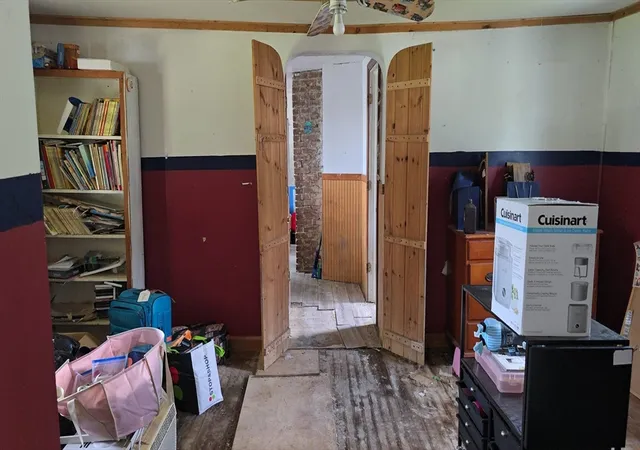 Photo 3 of Single family home for sale at 23 Walnut St, Pittsfield, MA 01201 | MLS# 73566686 | Listing updated on 2026-09-04