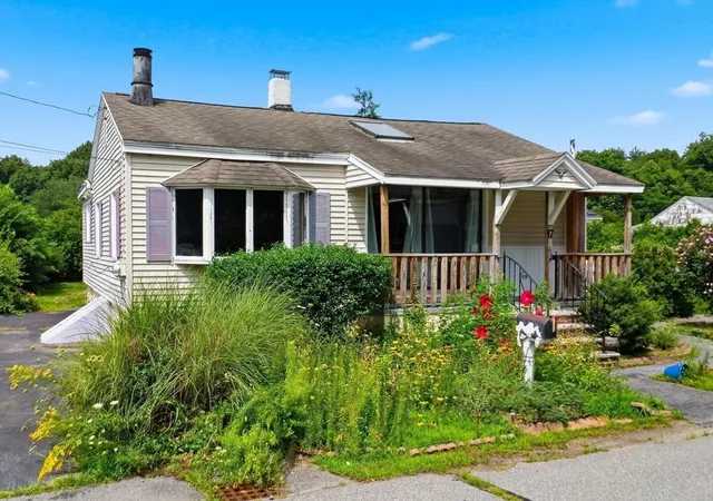 Photo 2 of Sale Pending at 17 Saint James St, Dracut, MA 01826 | MLS# 73565829 | Listing updated on 2026-09-18