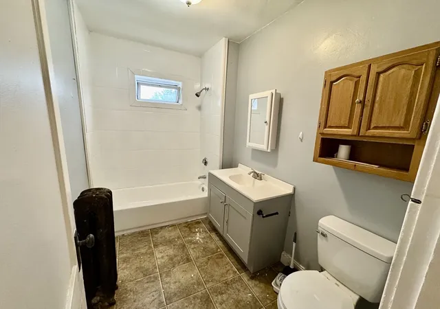 15th image of 36 Plymouth St, Lowell, MA 01854 | MLS# 73528713