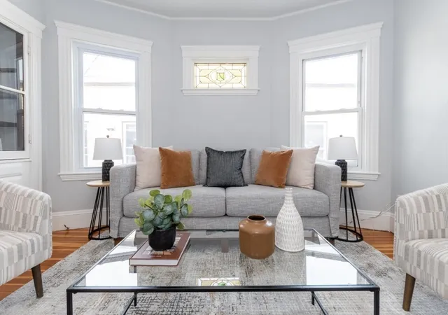 4th image of 29 Mount Ida Rd, Boston, MA 02122 | MLS# 73474558