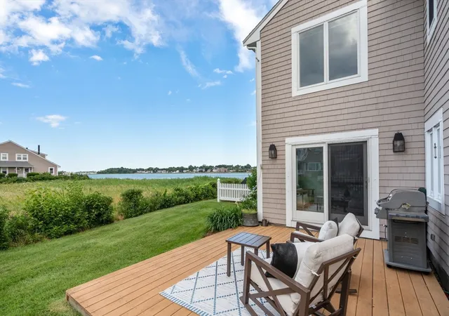 Listing Photo 4 - Condo for sale in building located at 16 Schooner Ln, Quincy, MA 02171 - Unit #16