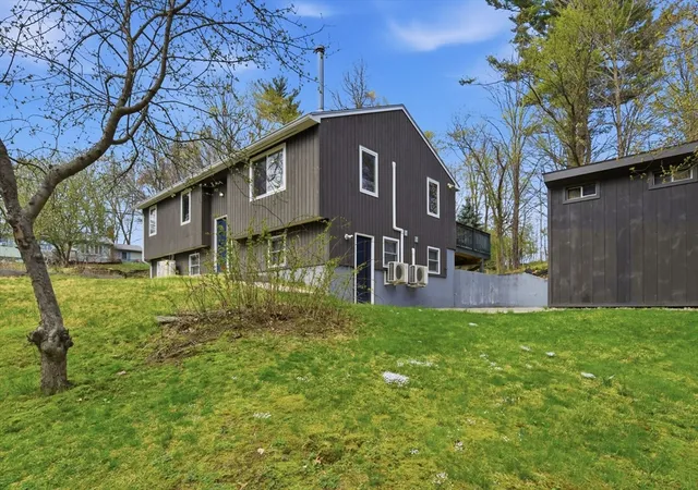 Homes for sale in Easthampton, MA | 138 West St, Easthampton, MA 01027 | MLS# 73507885