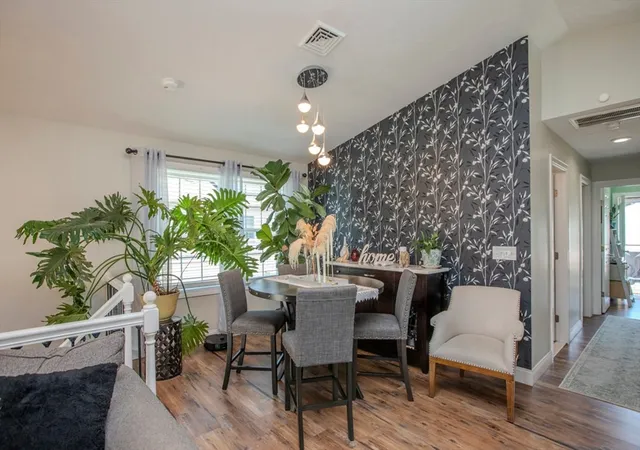 5th image of 58 Manchester St, Fall River, MA 02721 | MLS# 73555594
