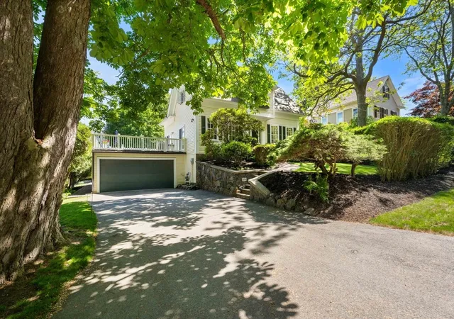 Photo 2 of Sale Pending at 50 Bridge St, Manchester, MA 01944 | MLS# 73561575 | Listing updated on 2026-09-01
