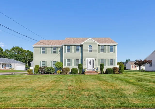 1st image of 10 Bryan Dr, Taunton, MA 02780 | MLS# 73565204