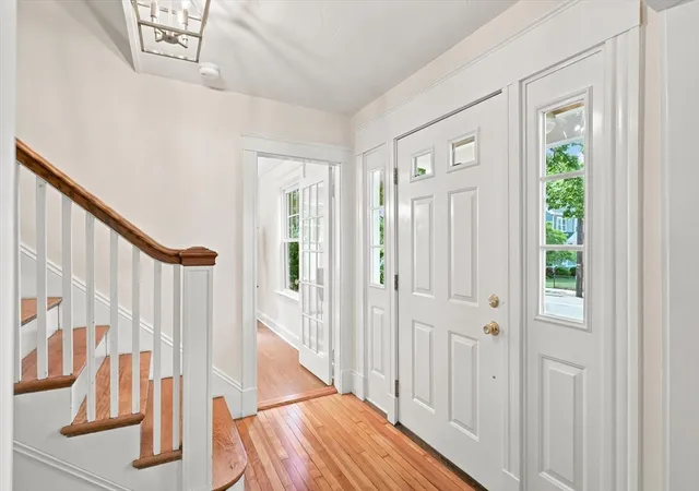 3rd image of 286 Porter Street, Melrose, MA 02176 | MLS# 73549297