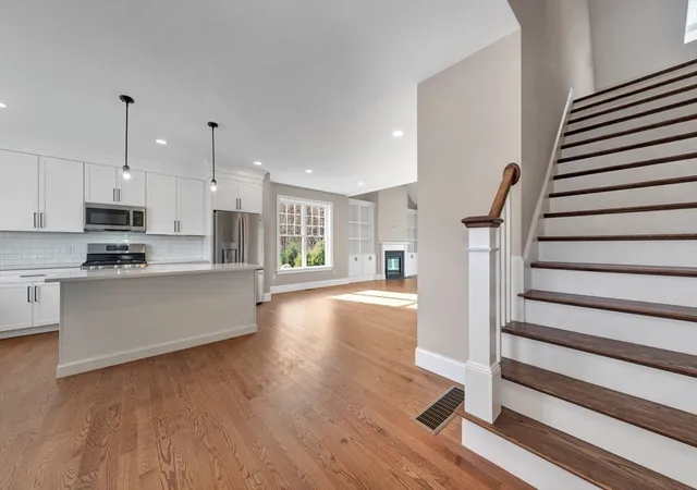 3rd image of 8 Weber Farm Road #8, Wrentham, MA 02093 | MLS# 73567831