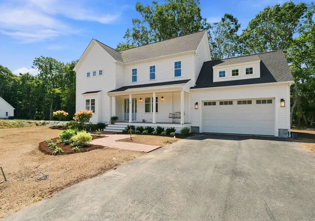 Photo 3 of Single family home for sale at 6 Collin's Way, Fairhaven, MA 02719 | MLS# 73569410 | Listing updated on 2026-09-01